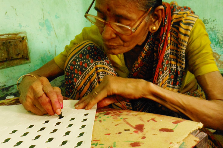 ハンドクラフト品　山羊革工芸品