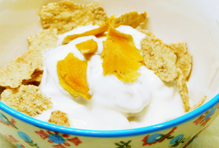 ドライマンゴーのヨーグルト漬け