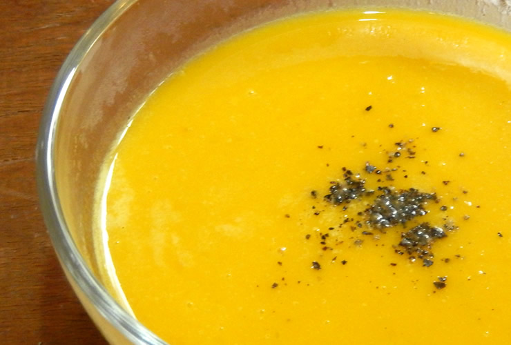 かぼちゃとココナッツミルクのポタージュ